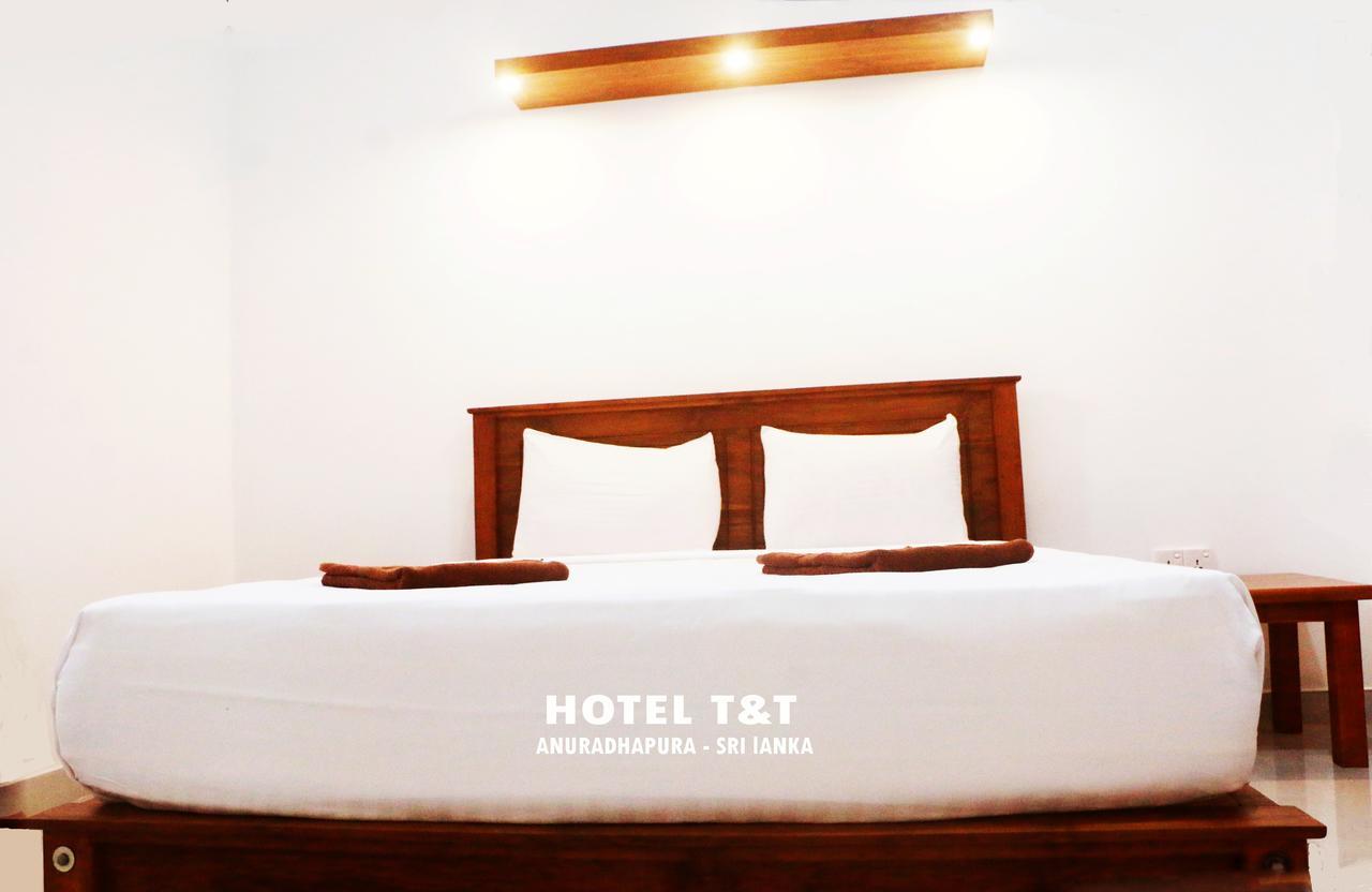 Hotel T & T Анурадхапура Екстериор снимка