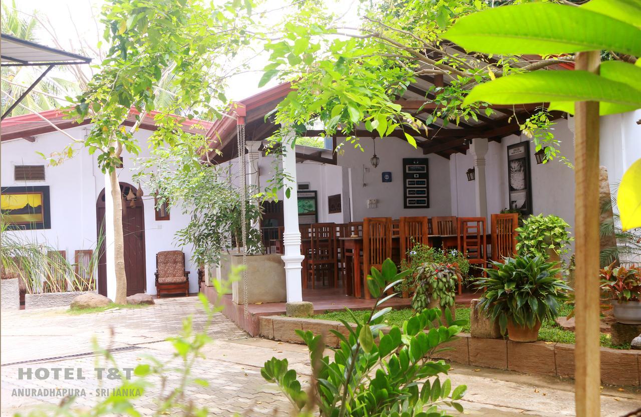 Hotel T & T Анурадхапура Екстериор снимка